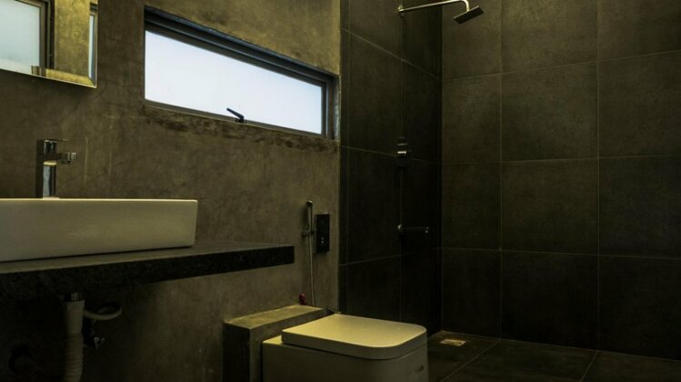 Grey Stone - Lakefront PentHouse Full AC - Photo4