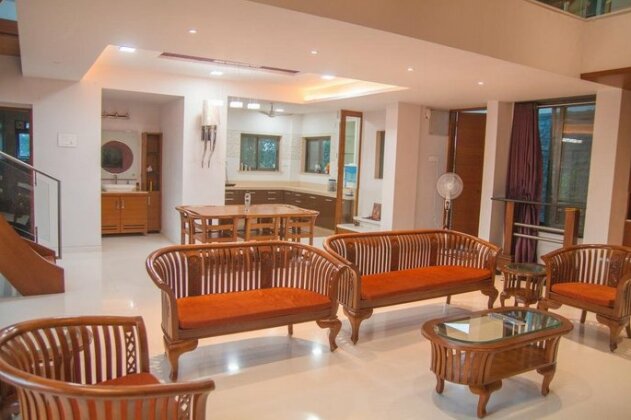 Gulmohar - Luxurious PentHouse Full AC - Photo3