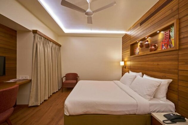 Hotel Atharv - Photo2