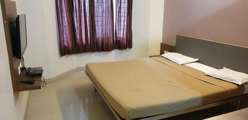 Hotel Bhagwati Lodging - Photo4