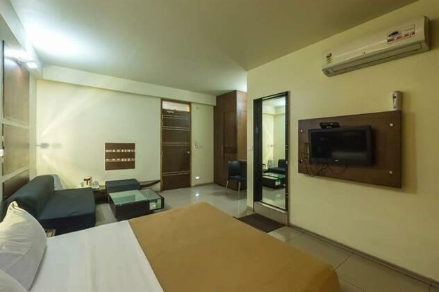 Hotel Samrat Kolhapur - Photo3