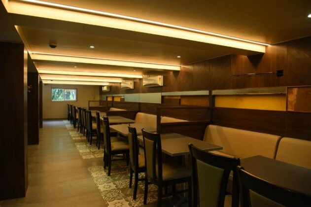 Hotel Shahi Executive - Photo3