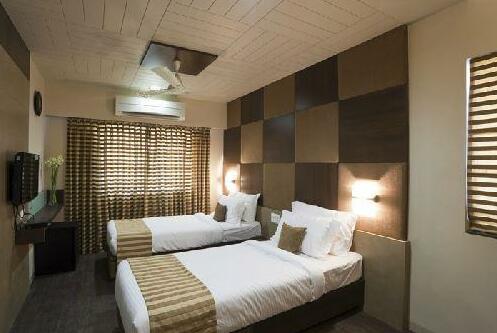 Hotel Skylark Kolhapur - Photo3