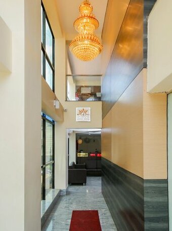 OYO 19321 Hotel Surya Comforts - Photo2