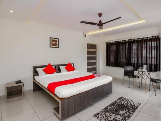 OYO 19321 Hotel Surya Comforts - Photo5