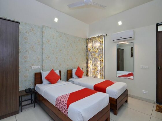 OYO 22827 Hotel Prafulla - Photo3