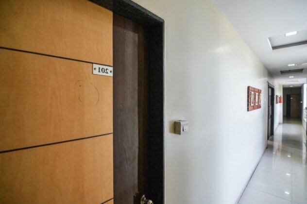 OYO 63693 Hotel Rayee Executive - Photo3