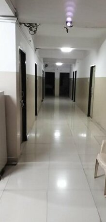 Priya Lodge - Photo2
