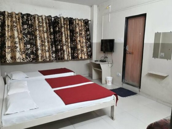 Priya Lodge - Photo3