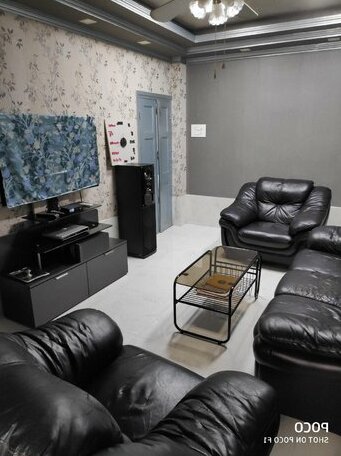 Homestay - Maddy's Den for Females - Photo3