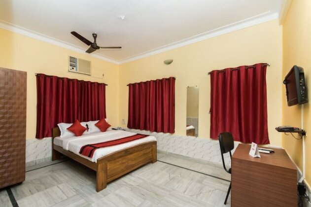 OYO 10367 Hotel Studio 6 - Photo2