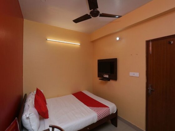 OYO 14818 Sudarshan Apartment - Photo2