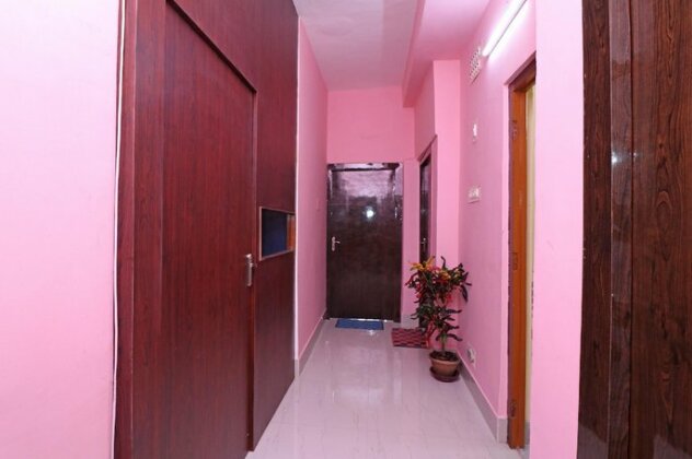 OYO 17120 Somerest Guest House - Photo2
