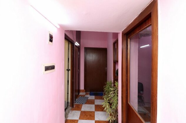 OYO 17120 Somerest Guest House - Photo3