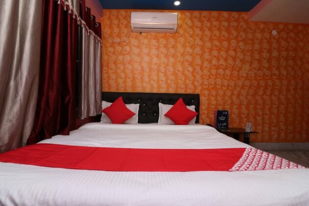 OYO 18490 Hotel Jagannath International - Photo4