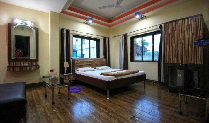 OYO 2426 Hotel Tirupati International - Photo4