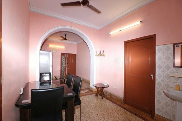 OYO Apartments CJ Block - Photo4