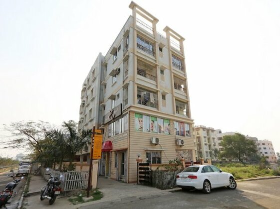 OYO Apartments New Town Axis Mall