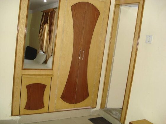 Bharat Hotel - Photo2