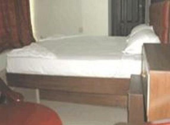 Hotel Gayatri Residency - Photo3