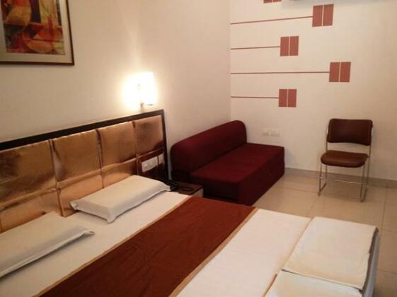 Hotel Orient Kota - Photo4