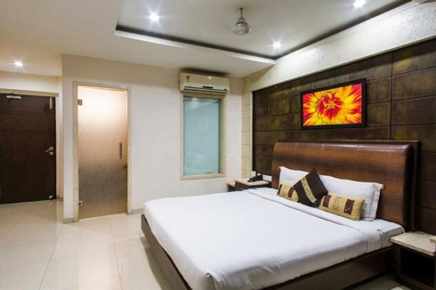 Hotel Surya Prime - Photo2