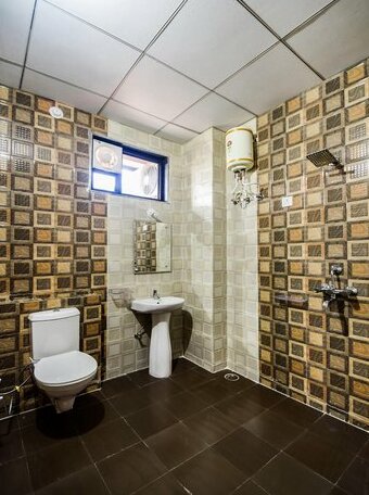 OYO 30911 Eleven 43 Suites - Photo4