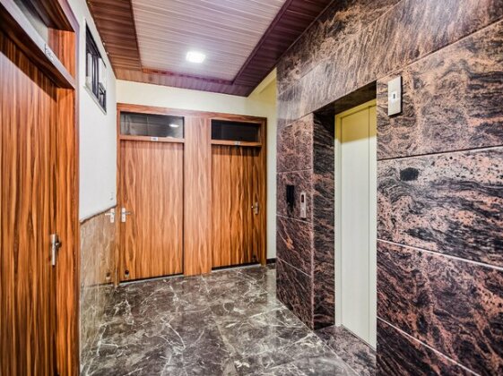 OYO 30911 Eleven 43 Suites - Photo5
