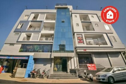 OYO 70296 Hotel Sarover