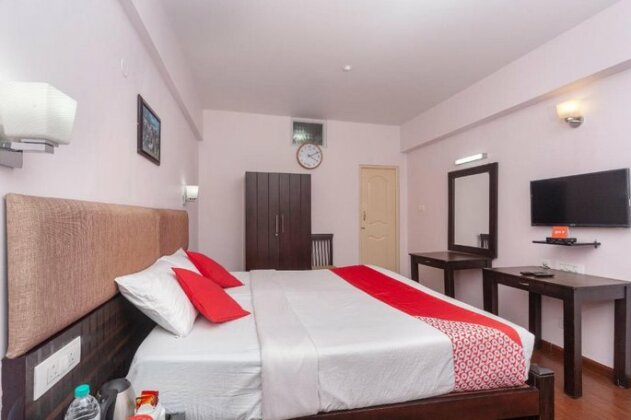 OYO 16912 Hotel Selva Ganapathy's Nest - Photo2