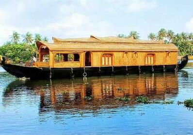 JCT Houseboats Kumarakom