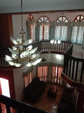Large villa in kottayam town with 6 bedrooms - Photo2