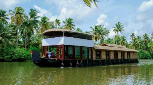 Shivaganga Houseboat Kottayam