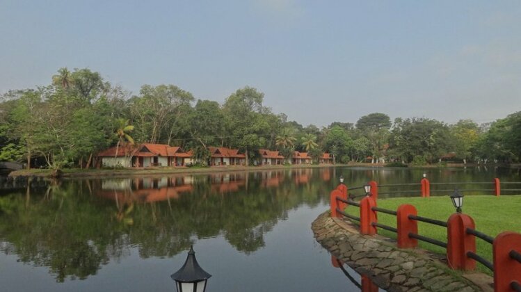 Taj Kumarakom Resort and Spa Kerala - Photo4