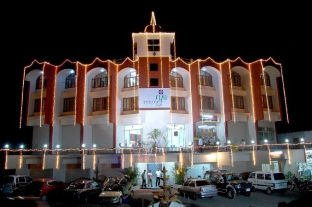 RSN Executive Inn - Photo2