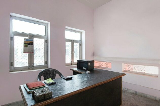 SPOT ON 63746 Fauzi Hotel - Photo4