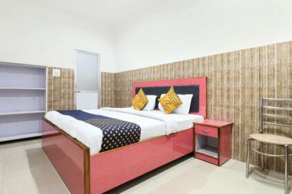 SPOT ON 63746 Fauzi Hotel