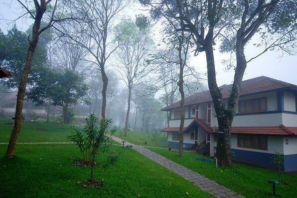 Greenwoods Resort - Photo3