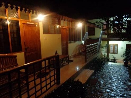 Silent Summit Cottage - Photo2