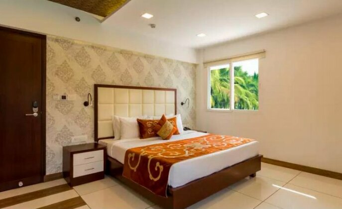 Summit Hampton Hotel - Photo2