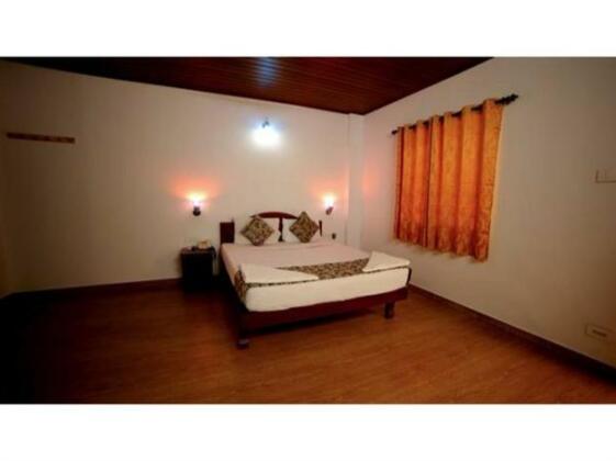 Vista Rooms at Thekaddy Lake - Photo3