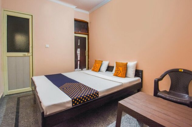 SPOT ON 65825 Uk Guest House - Photo2