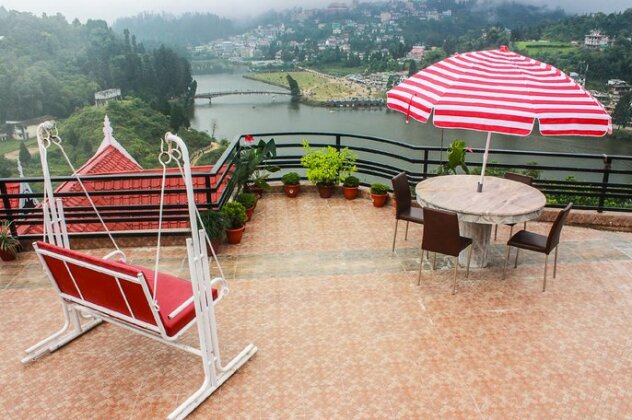 Queens Hill Hotel & Resort - Photo3