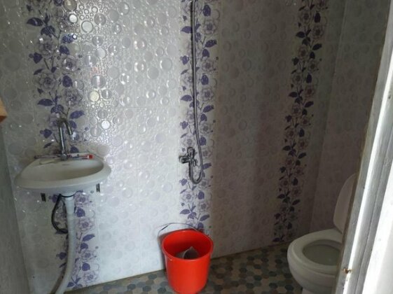 Yellow Stone River Side Home Stay - Photo3