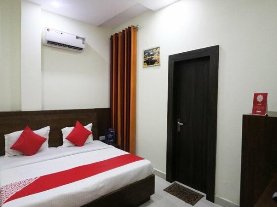 OYO 23324 Hotel Delight - Photo2