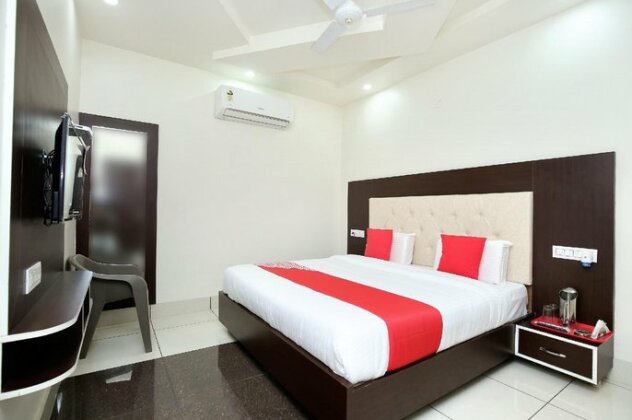 OYO 35464 Hotel Ls - Photo2