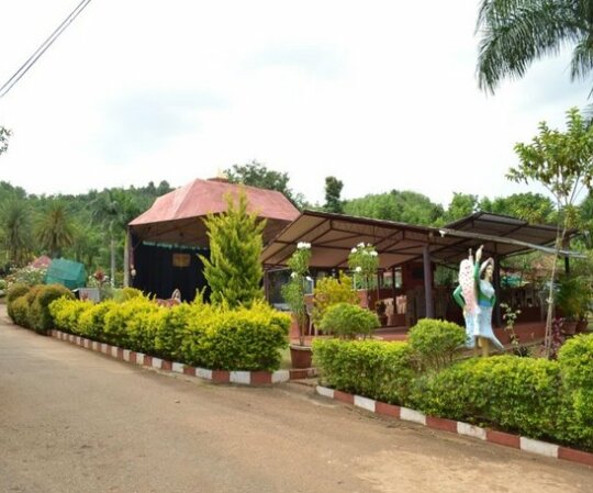 Veerabhoomi Resorts - Photo5