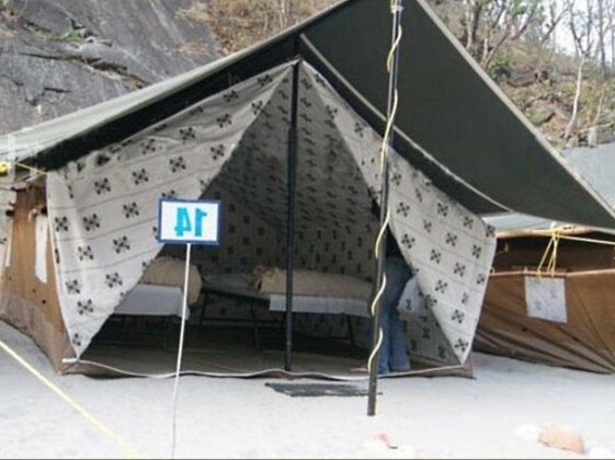Alaknanda River Adventure Camp Byasi Tents - Photo2