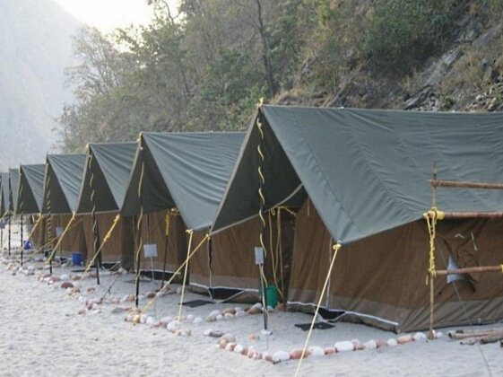 Alaknanda River Adventure Camp Byasi Tents - Photo5