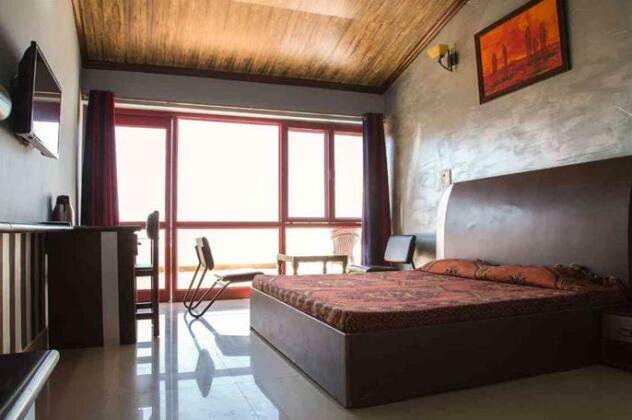 Blue Pine Resort - Photo4